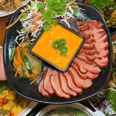 Tôm Tái Chanh Sốt Thái Cay Tê